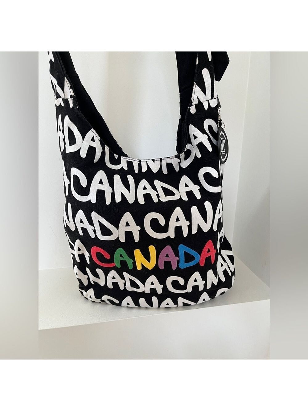 ROBIN RUTH Spell Out Canada Graphic Logo Fabric Shoulder Bag Travel Beach Tote